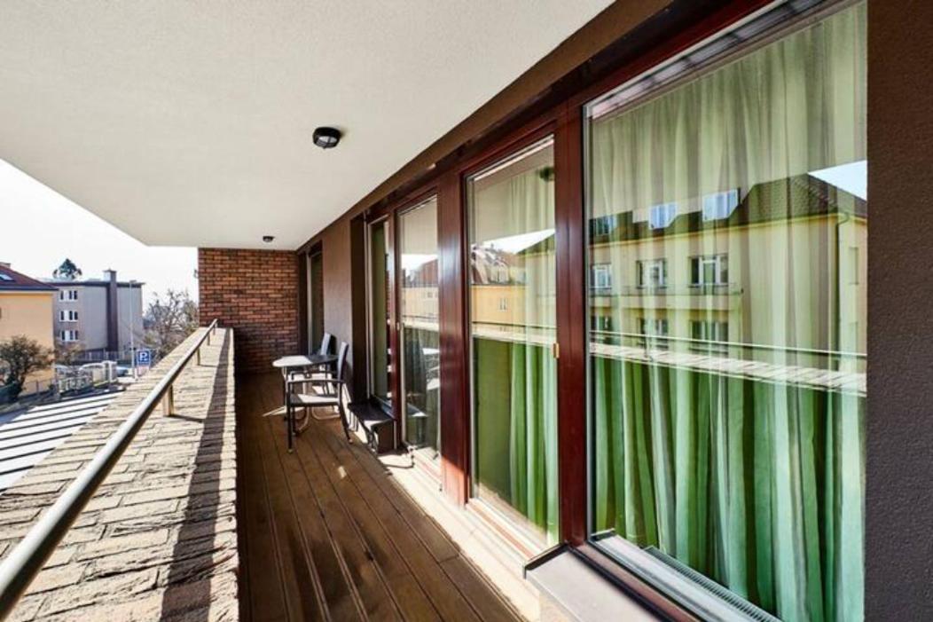 Luxury Apartment In Prague And Free Parking المظهر الخارجي الصورة